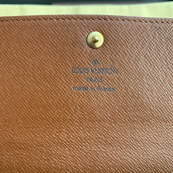‼️sold‼️Louis Vuitton Sarah Wallet - Picture 11 of 16